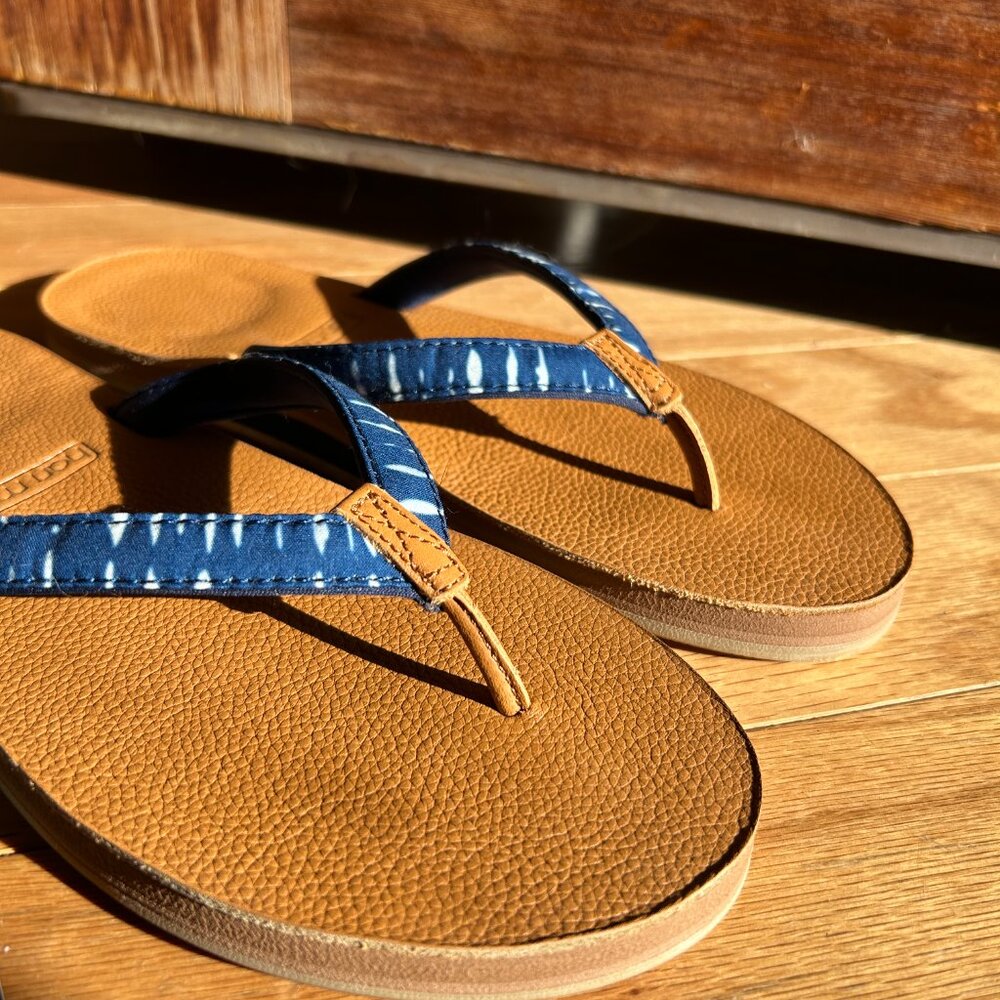 NEW Hari Mari Shibori Leather Flip Flops 8